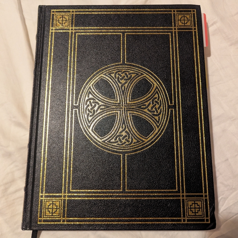 📖☘️ STUNNING Celtic Gospel Book